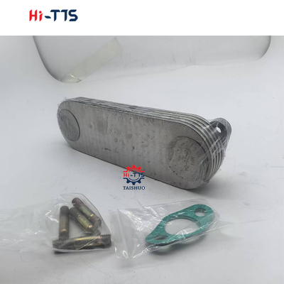 ME017230 ME013360 Κάλυψη ψύκτη πετρελαίου Για 4D32 4D34 Μέρη επισκευής κινητήρων Mitsubishi