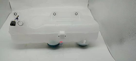 Καλή τιμή Τα μέρη μηχανημάτων τοποθετούν σε δεξαμενή 1674916 για το σύστημα ψύξης φορτηγών για VOE1674916 σε απευθείας σύνδεση